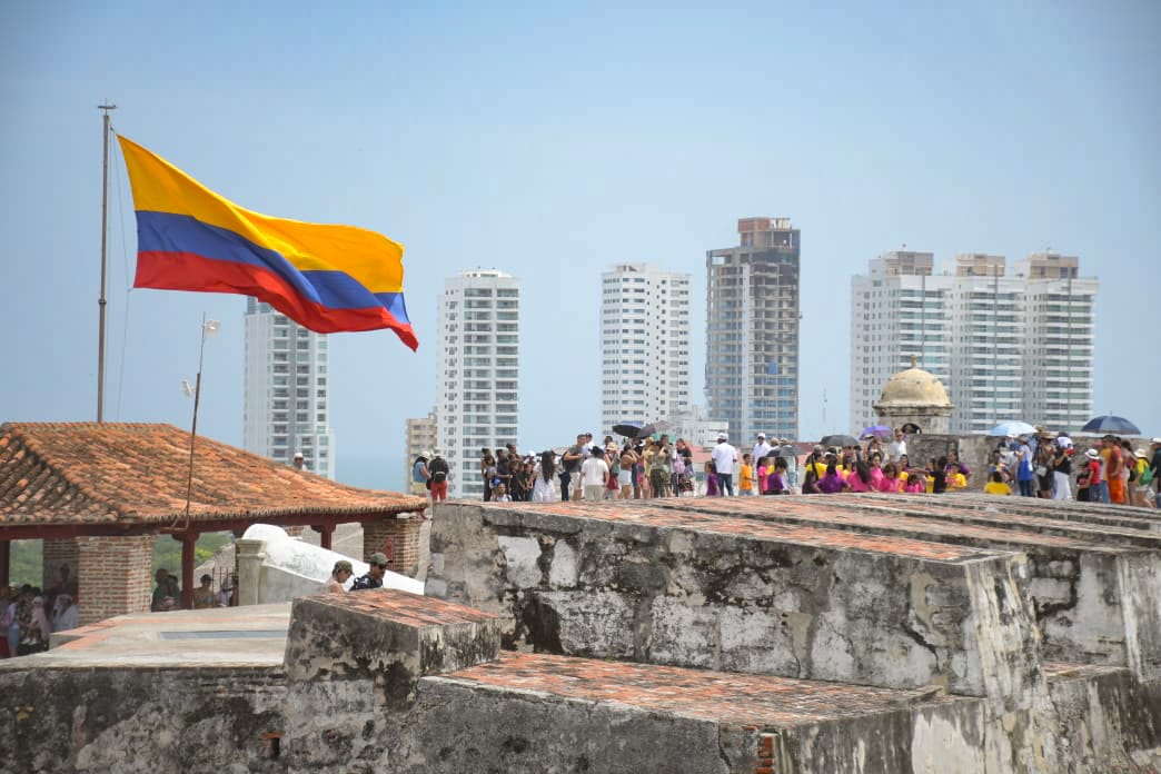 Más de 8 mil colombianos visitaron gratis el Castillo de San Felipe de  Barajas | Alcaldía distrital de Cartagena de Indias