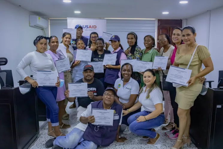 Líderes de la Localidad de la Virgen y Turística se certificaron como Vigilantes en Salud Pública con enfoque comunitario
