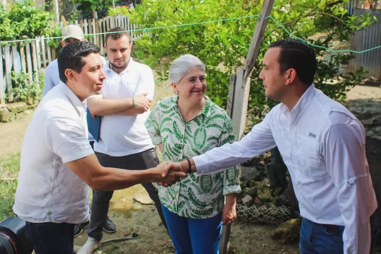 Ampliación de conexiones intradomiciliarias de agua potable y saneamiento básico en Villa Hermosa y El Pozón