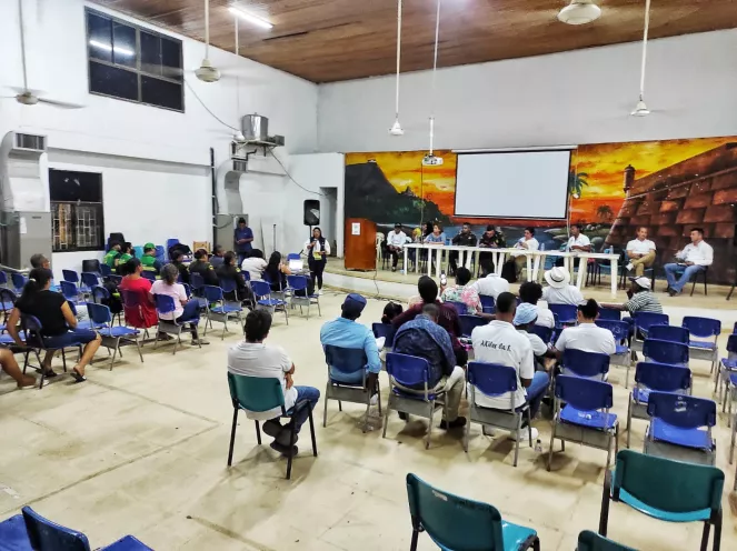 Nuevo consejo Comunitario de Seguridad, con los habitantes del barrio Simón Bolívar.