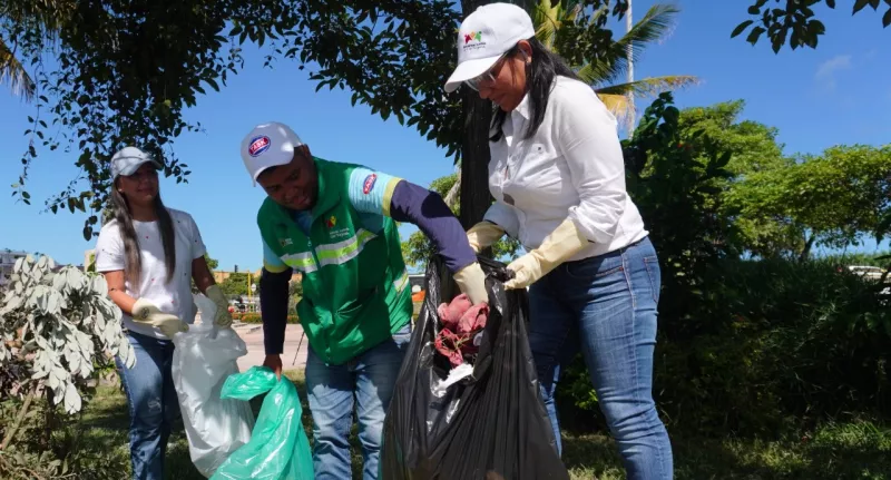 Más de 100 personas hicieron parte de la jornada de limpieza y recuperación ambiental en Puerto Duro