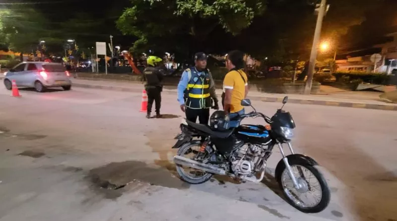 Se inmovilizaron 10 motocicletas e impusieron 12 comparendos