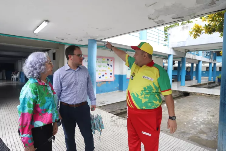 Un recorrido de diagnóstico por las instituciones educativas de Cartagena realizó la secretaria de Educación