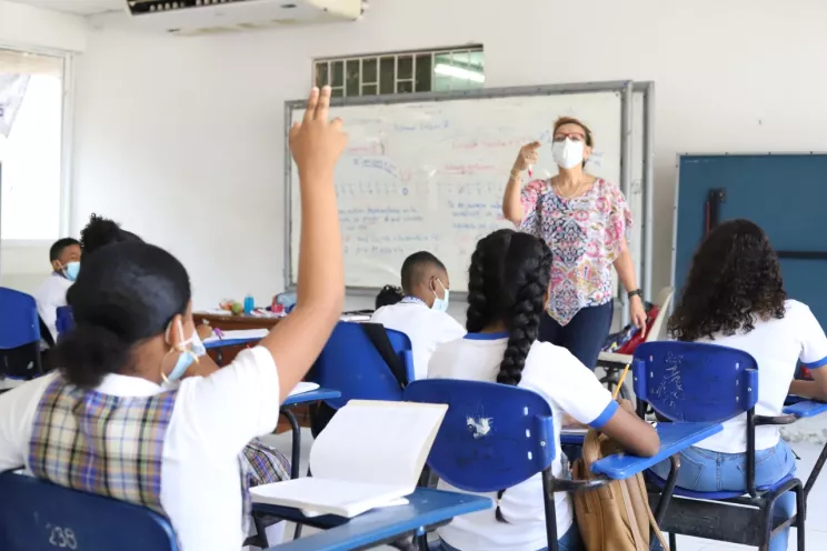Una circular sobre la gratuidad en la educación oficial y tema de materiales fue dirigida a rectores