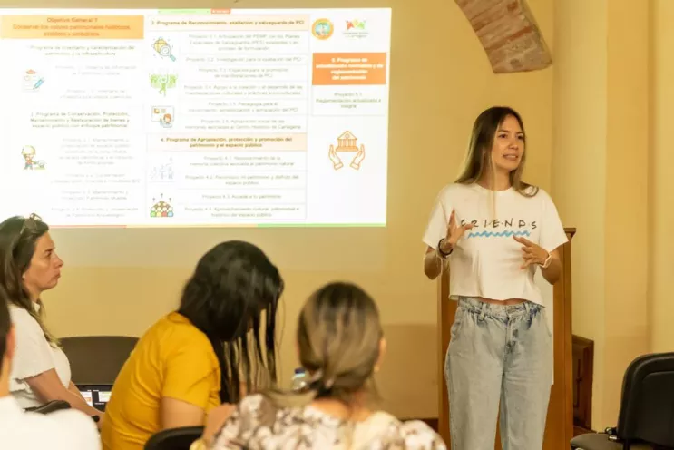 Se está formulando con los aportes de la ciudadanía, grupos de interés y diferentes sectores. 