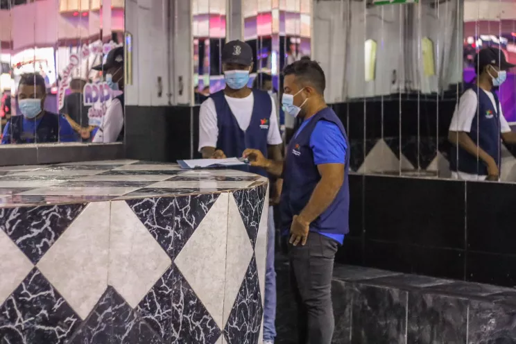 Cierre definitivo de establecimiento nocturno 