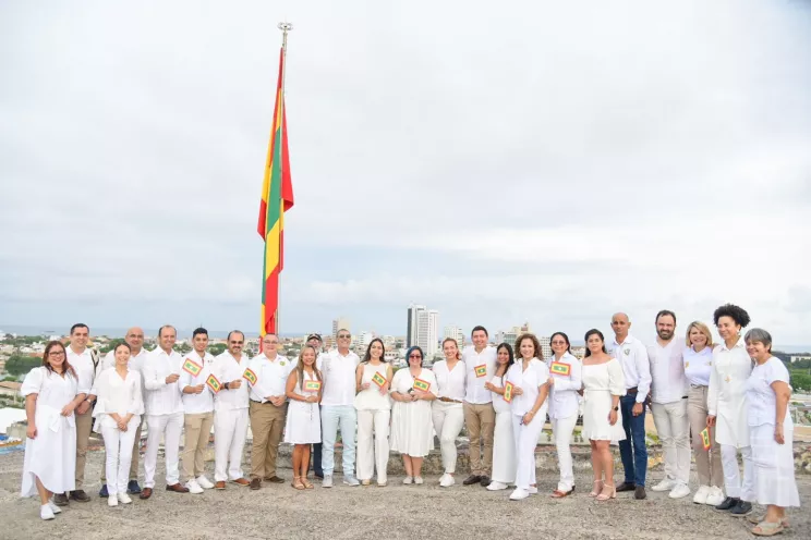 Al acto asistieron también autoridades civiles y militares de la ciudad.
