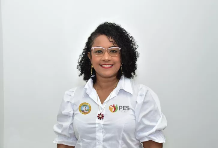 De La Rosa Tovar es Comunicadora Social y Periodista