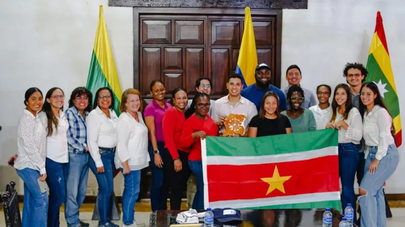 Surinam y Colombia