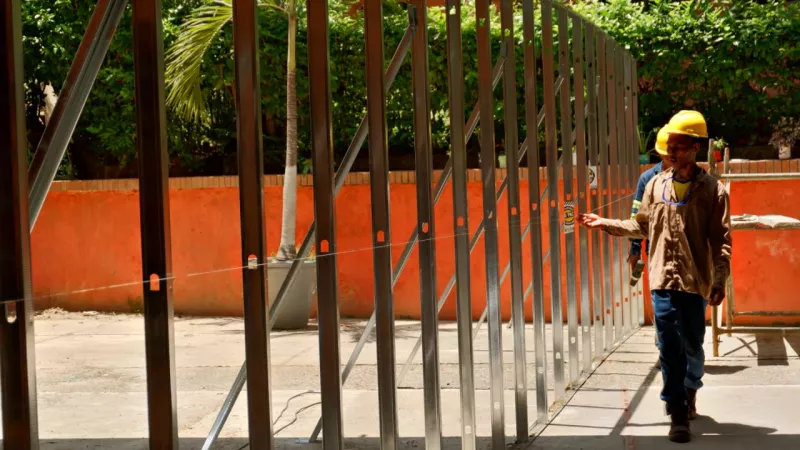 Se hizo un recorrido por la zona afectada y constató los trabajos que se vienen realizando