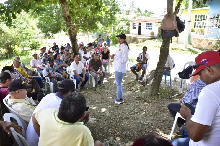 Concientizar a 600 personas e intervenir en la mejora de las condiciones ambientales de 20 barrios