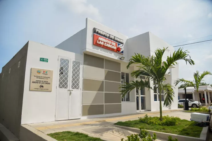 Una nuevo centro de salud terminado y dotado