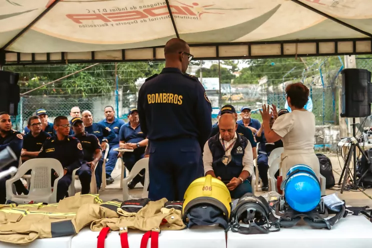  Más 3.500 millones de pesos en equipos que salvaguardan su vida 
