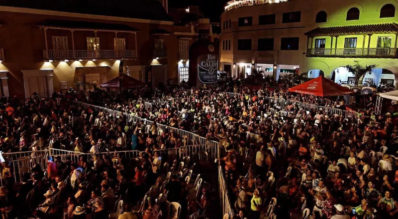Salsa a la plaza