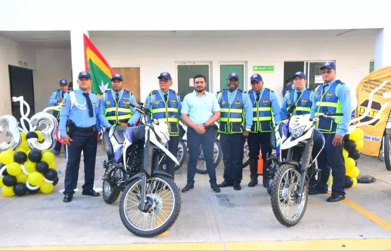 Entregan motocicletas al cuerpo operativo del DATT