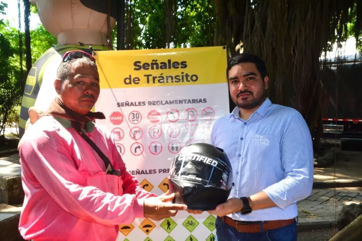 En puntos pedagógicos se realizan capacitaciones a los motociclistas