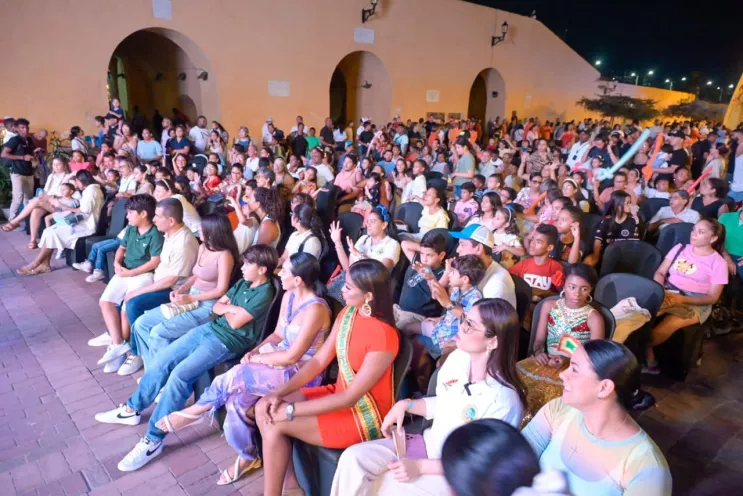 Vive tu plaza Santico