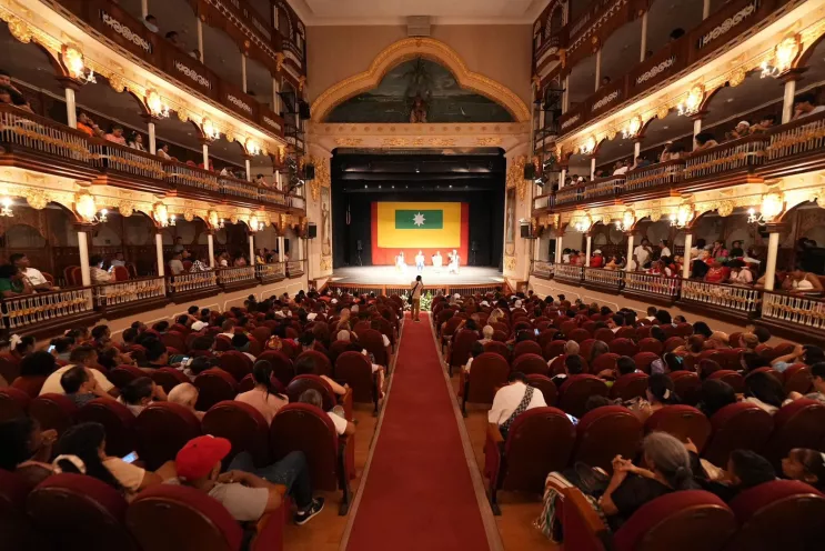 Teatro Adolfo Mejía