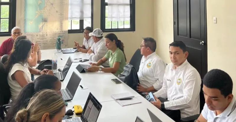 Avanza el seguimiento a compromisos para la recuperación y estabilización costera en Tierra Bomba