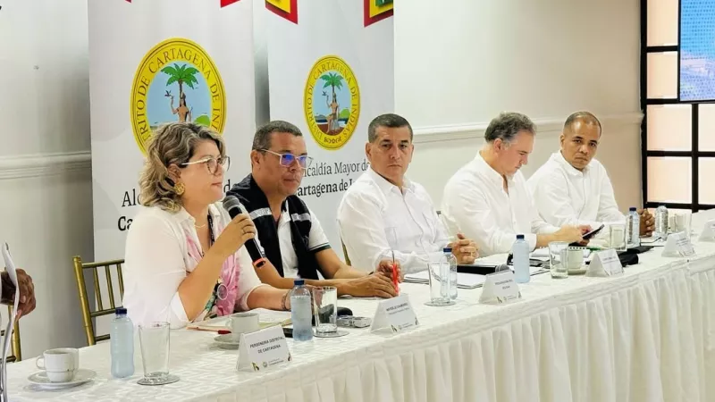 Avanza la modernización del Aeropuerto Rafael Núñez tras mesa de trabajo con la comunidad