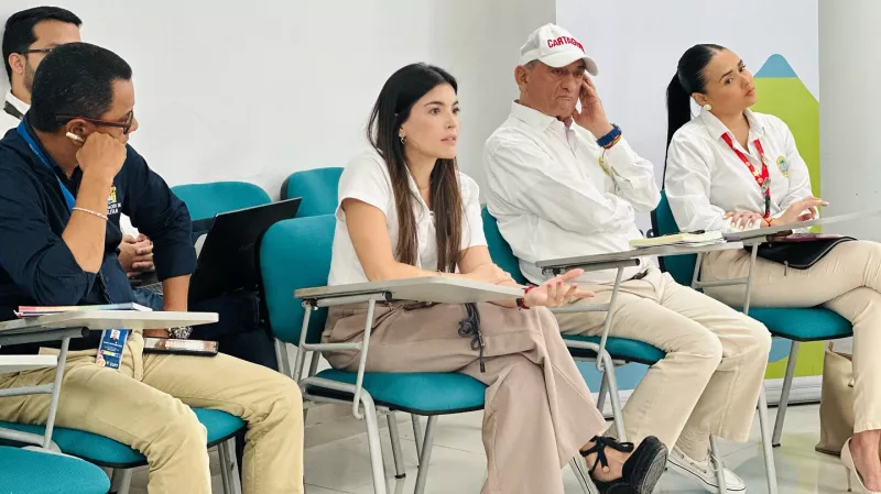 Cartagena avanza en la recuperación integral de El Laguito con primer espacio de socialización del Estudio de Impacto Ambiental