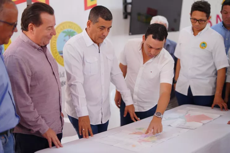 ALCALDE E INGENIEROS