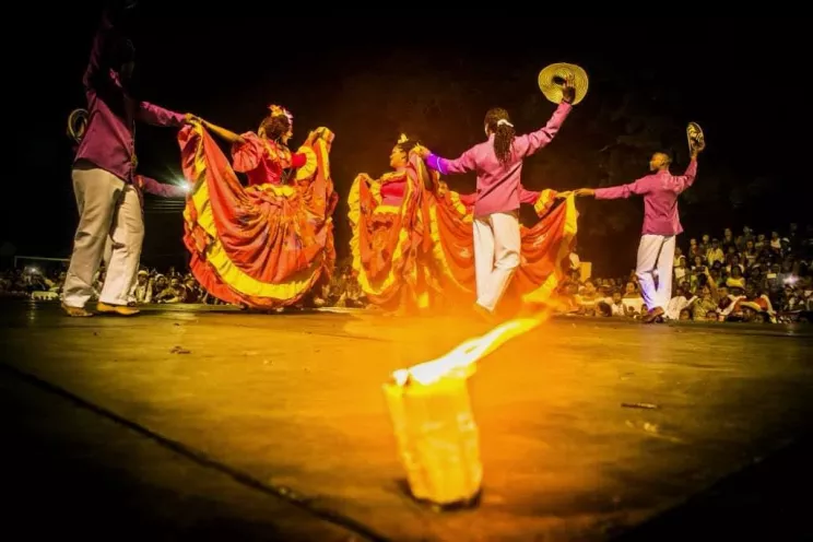 DANZA