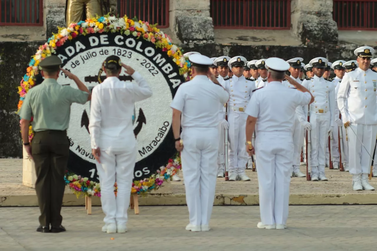 Alcalde de Cartagena participó en la ofrenda floral 