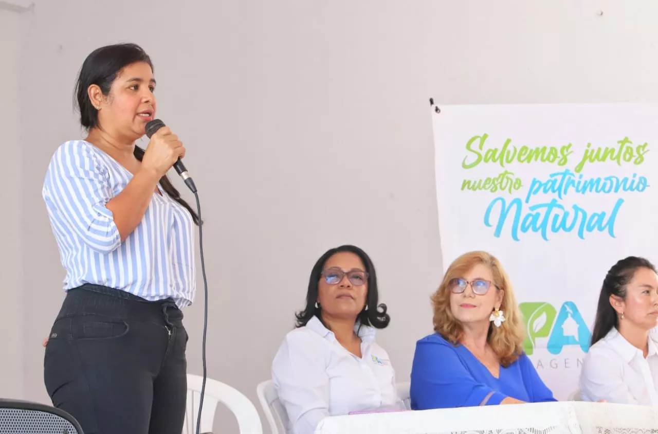  La estrategia es implementada por el EPA, la Secretaría de Educación y CEMPRE Colombia