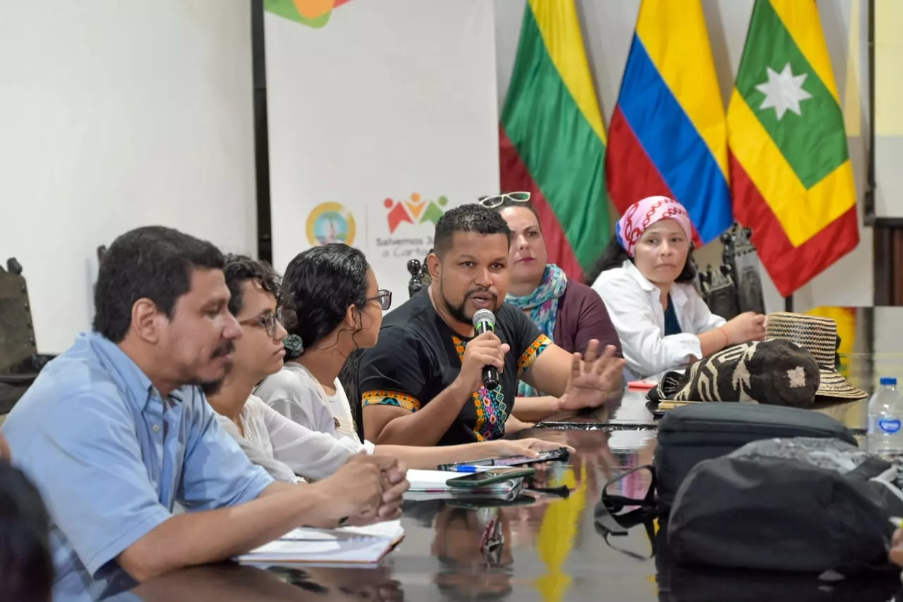 Distrito y representantes del Consejo de Artes Cinematográficas