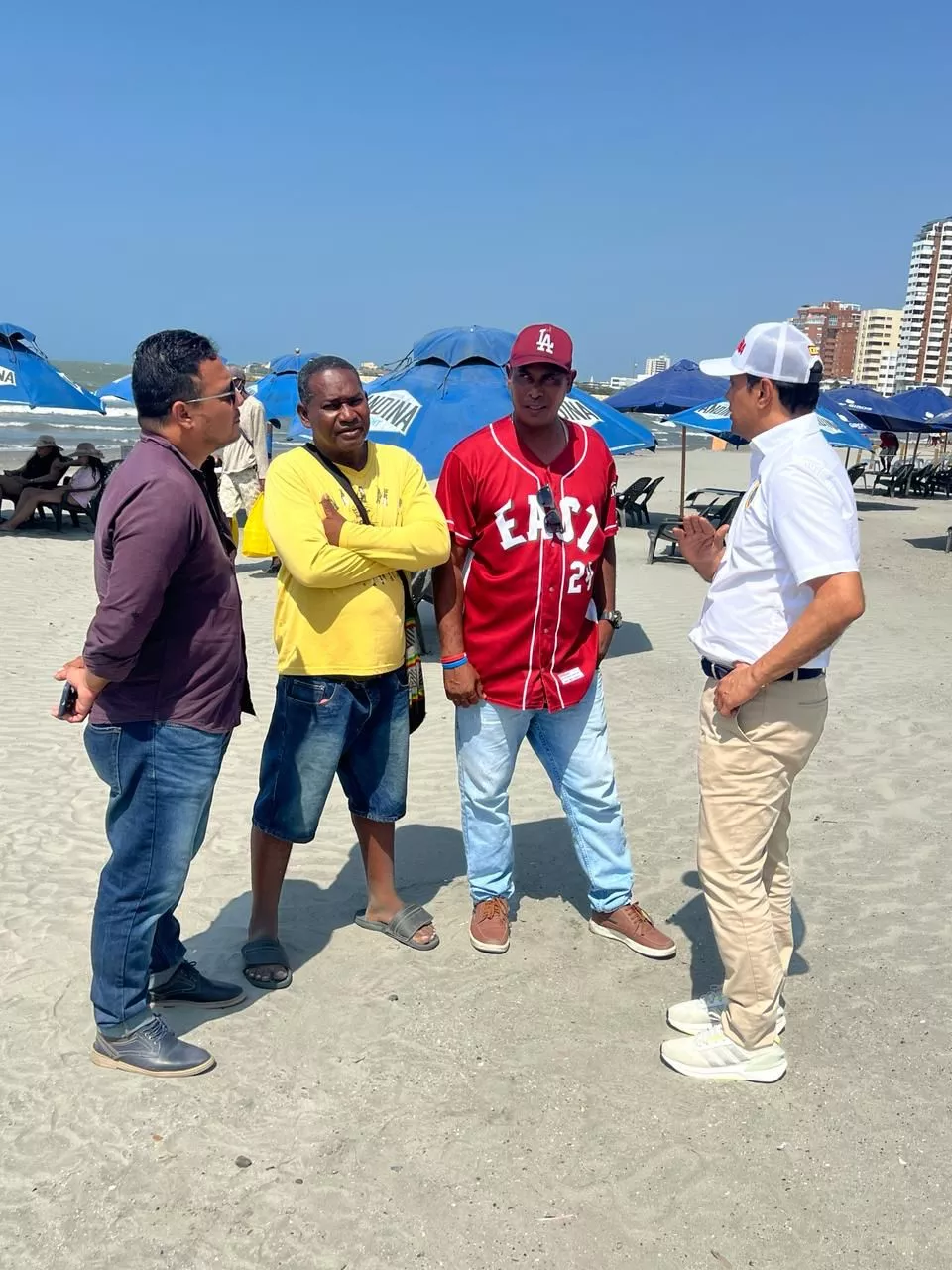 Dumek playas