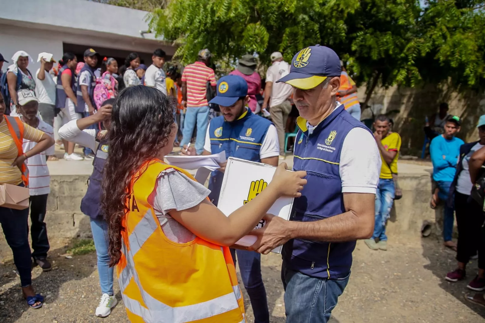 Ayuda humanitaria