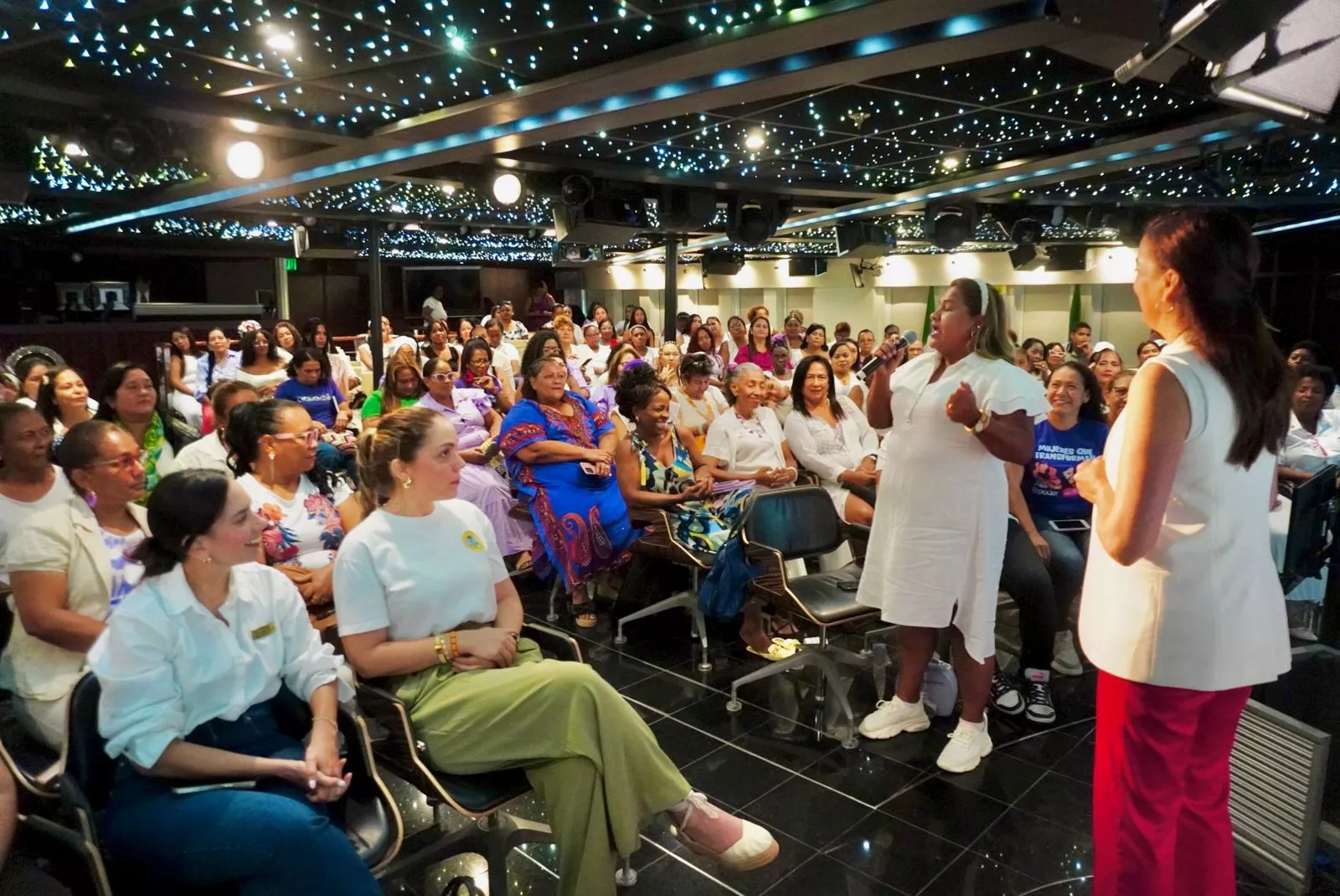 SEMINARIO DE LIDERAZGO FEMENINO