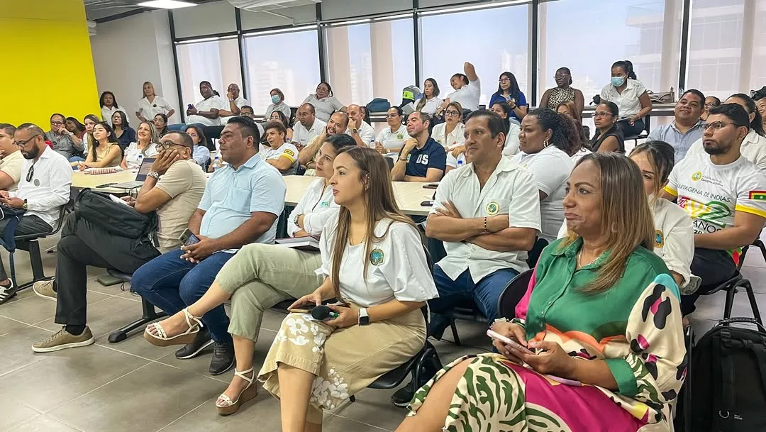 ervidores participaron en el taller “Lenguaje Claro en la Gestión Pública”