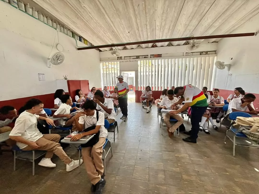 📍 La Alcaldía Mayor de Cartagena, a través de la Escuela de Gobierno y Liderazgo, continúa desarrollando el taller “Tejiendo mi Futuro: Desde lo Vivido hacia lo Soñado: Con  Memoria, Vínculo y Propósito”, en el marco del Proyecto Plan Decenal de Cultura Ciudadana y Cartageneidad desde un Enfoque de Autocuidado.
