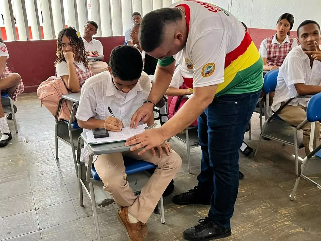 📍 La Alcaldía Mayor de Cartagena, a través de la Escuela de Gobierno y Liderazgo, continúa desarrollando el taller “Tejiendo mi Futuro: Desde lo Vivido hacia lo Soñado: Con  Memoria, Vínculo y Propósito”, en el marco del Proyecto Plan Decenal de Cultura Ciudadana y Cartageneidad desde un Enfoque de Autocuidado.