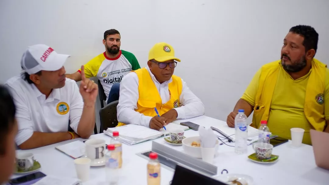 🚖 La Alcaldía Mayor de Cartagena de Indias, a través de la Escuela de Gobierno y Liderazgo, en articulación con la Secretaría de Educación Distrital y la Institución Universitaria Mayor de Cartagena, realizó una audiencia con el sindicato de taxistas de la ciudad.