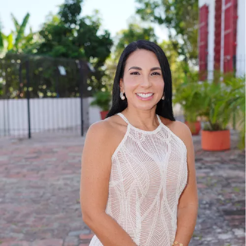  Liliana Majana
