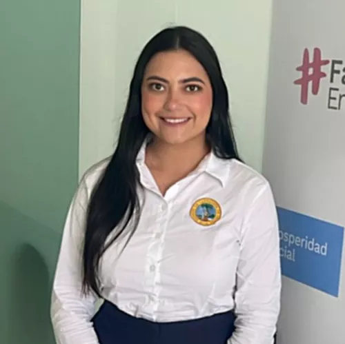  Alejandra-Guerra,-Directora-de-Familias-en-Acción